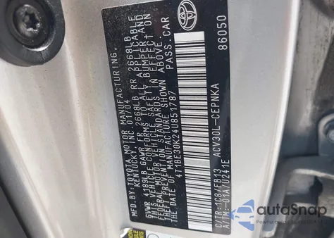 2004 Toyota Camry Le z USA, uszkodzony, nr VIN 4T1BE30K24U851787